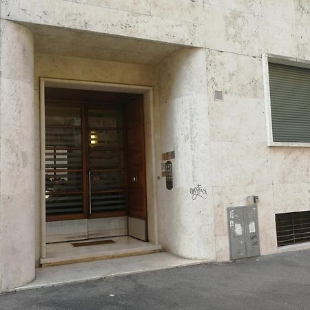 Al171 Tourist Rental Close Metro B1 - Sant'Agnese Annibaliano Róma Kültér fotó